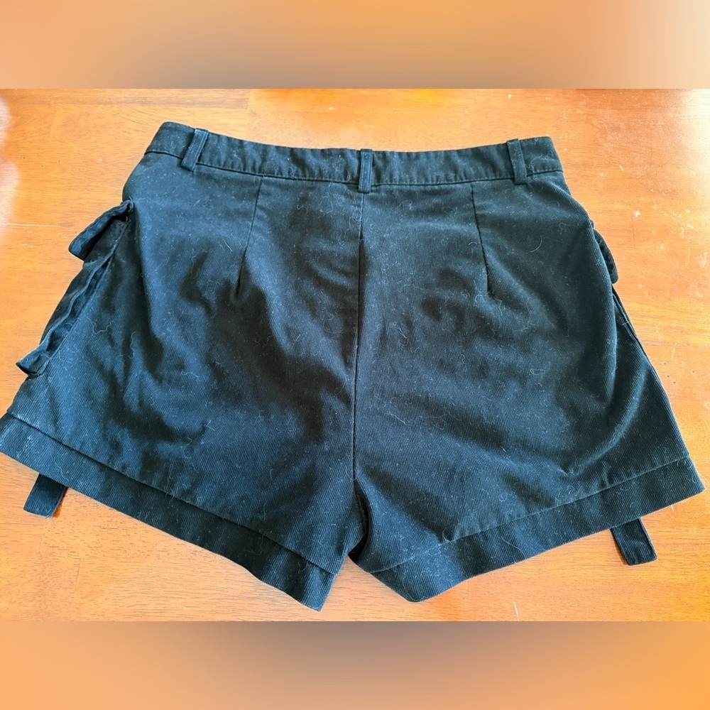 🩳 Academia Solid Flap Pocket Black Corduroy Cargo Shorts, size Large - Picture 6 of 9